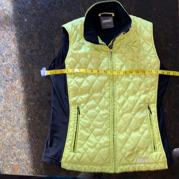 Serac Quilted Vest- size M - Picture 4 of 6
